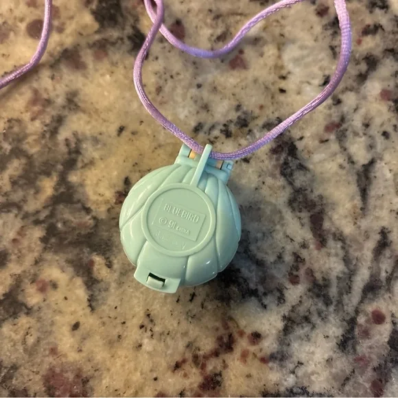 Vintage polly pocket necklace with Purple Cord - Picture 6 of 7